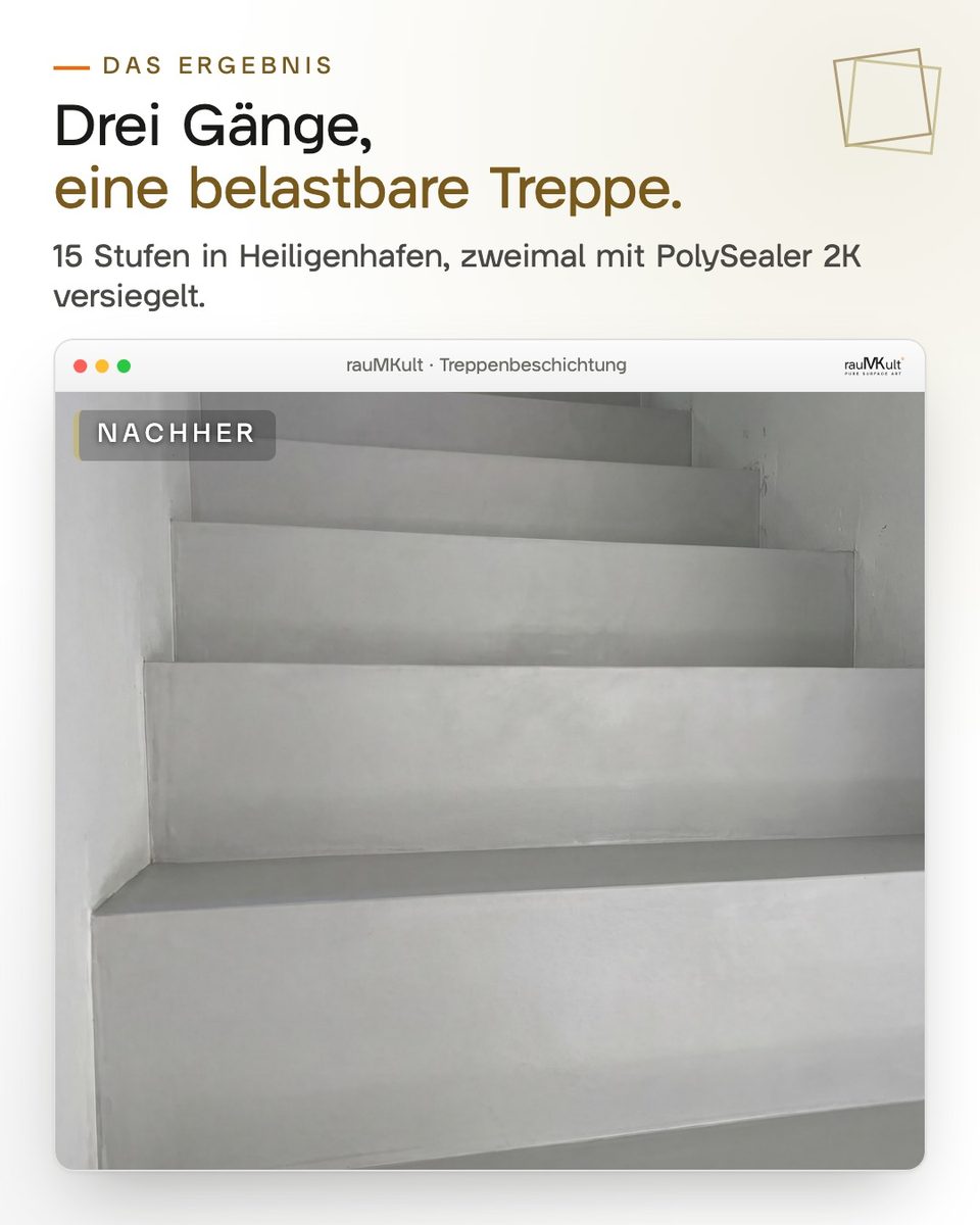 Fertig versiegelte Treppe aus Mikrozement nah von unten links entlang der hellen Wand