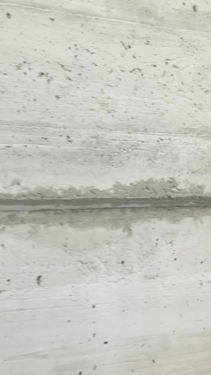 Dieselbe Fuge nach der Grobkosmetik, noch im frischen Zustand.