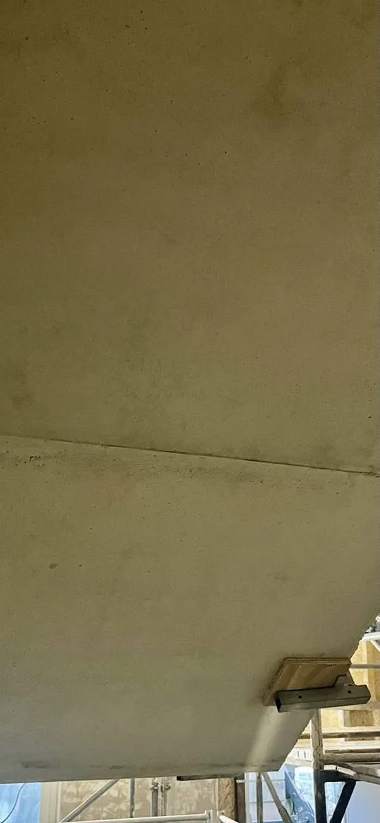Der gespachtelte Übergang nach der Grobkosmetik.